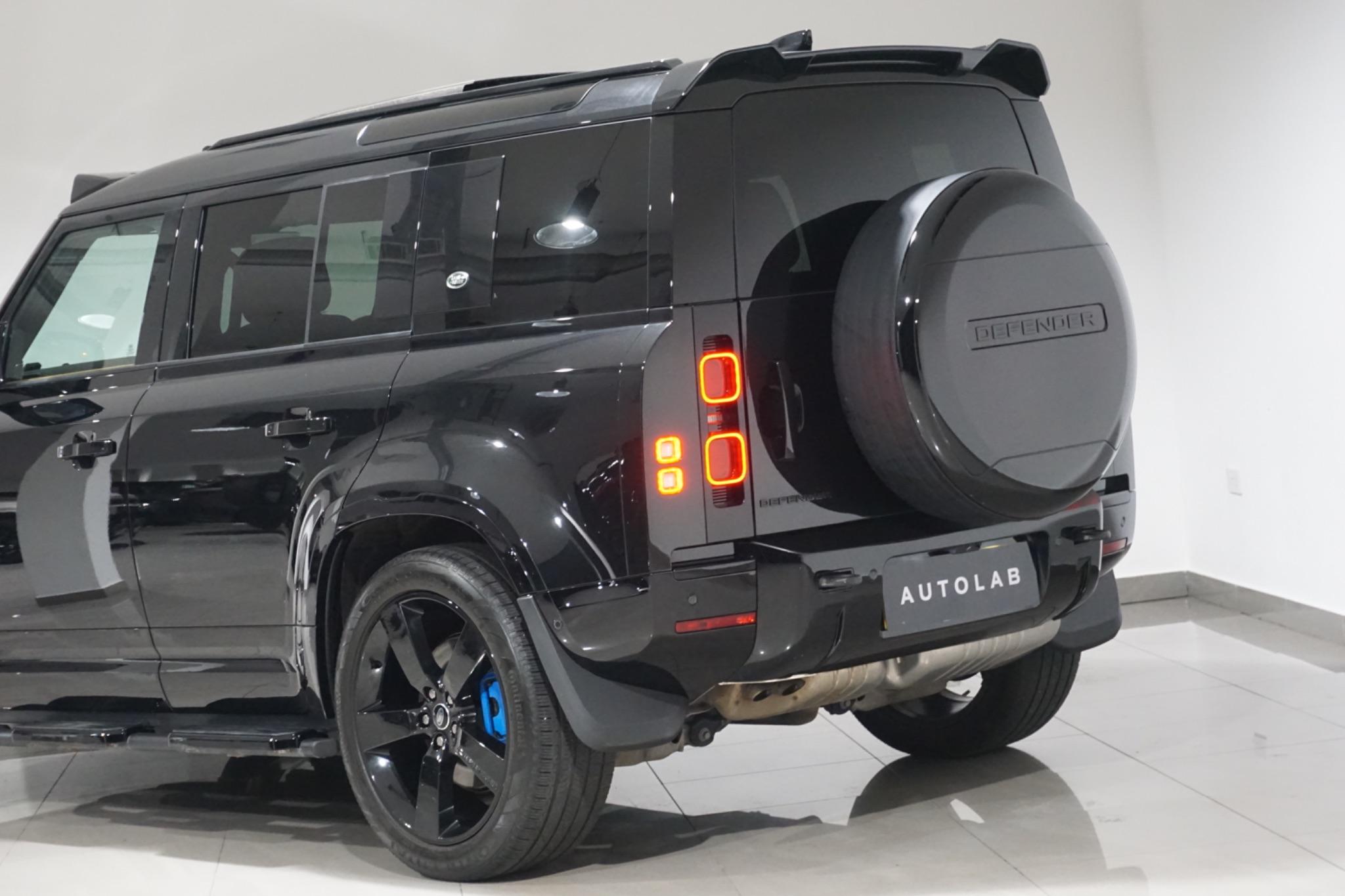 Land Rover Defender 110 3.0 D250 MHEV X-Dynamic HSE Auto 4WD Euro 6 (s/s) 5dr